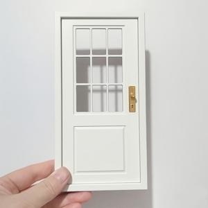 TEMU 1:12 스케일 미니어처 인형집 문, 열이 열 수 있는 디자인, 힌지 & 손잡이 포함 - 목재 소재 미니어처 하우스 액세서리, 휴일 선물 아이템, 사진 소품, 집 장식용, 수집 가능한 인형집, 정교한 공예