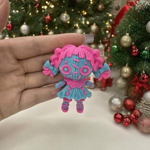 TEMU 1개 고딕 큐트 고딕 인형 - 관절 가동형 3D 프린팅 액션 피규어, 핑크 & 블루/퍼플/핑크 헤어, 표현력 있는 눈 - 할로윈, 크리스마스 장식, 고딕 룸 데코용 수집 피규어 - 디스플레이 스탠드 호환 - 성인 및 청소년에게 이상적 - 호러 팬 및 인형 수집가를 위한 독특한 선물