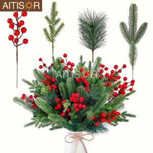 TEMU 60개 AITISOR 인공 소나무 가지 & 레드 베리 줄기 - DIY 화환, 가랜드, 그리고 휴일 장식용 리얼리스틱 크리스마스 그린리 (화병 미포함), 크리스마스 장식 | 베리로 장식된 줄기 | 플라스틱 제작, 크리스마스 트리