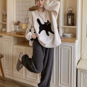 TEMU 여성용 코랄실크 파자마 가을과 겨울용, 추가 벨벳과 두꺼운 소재, 따뜻한 긴 소매와 긴 바지, 만화 귀여운 홈웨어, 핫 스타일