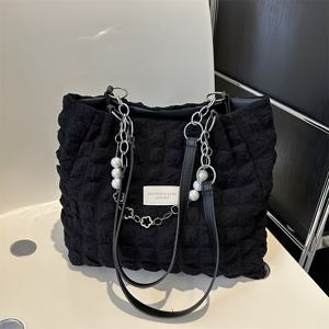 TEMU 1pc 여름 스위트 여성 토트 백 - 대용량 나일론 숄더 백, 부드러운 지퍼 클로저, 4가지 색상 옵션 (화이트/핑크/그린/블랙), 도시 테마, 폴리에스터 라이닝, 통근 및 외출에 적합한 귀여운 토트 백, 통근 액세서리, 내구성 있는 지퍼 클로저