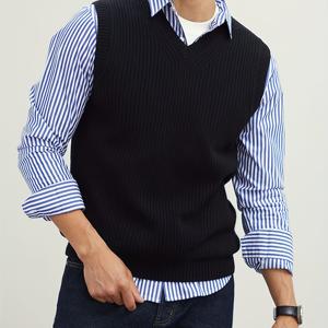 TEMU 남성용 V넥 니트 조끼 - 민소매 풀오버 스웨터, 루즈핏 H-실루엣, 단색, 중간 스트레치, 리브 디테일링, 사계절 캐주얼 웨어, 다용도 레이어링 피스, 편안한 니트웨어
