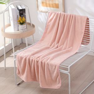 TEMU 1개 가벼운 통기성 목욕타월, 70×140cm 파인애플 격자 무늬 부드럽고 편안한 코랄 플리스 타월, 욕실 및 해변용
