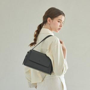 [몽삭] 모니카 바게트백 블랙 AP15-2170-BK