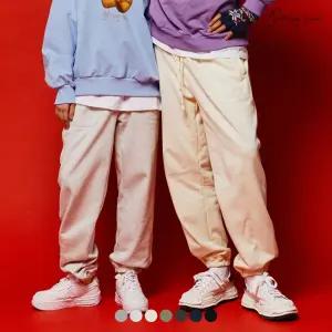[덤비베어]유니) TEXT LOGO STITCH JOGGER PANTS (LBQFCPJ714M)