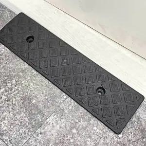 경사로 문턱 발판 3cm 경사로 발판 차량 진입판 휠체어/보조/바퀴/자동차/경사판/계단/발목/경사대/도로/매