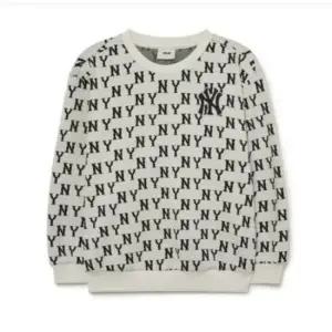 MLB키즈긴팔티 NQK 7AMTM0134-50CRS Classic Monogram 맨투맨