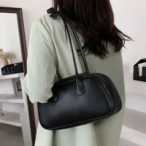 캐주얼 여성 바게트백 숄더백 캐주얼 회사원 데이트