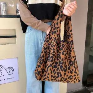 가을 호피숄더백 쇼퍼백 레오파드 가방 호피에코백