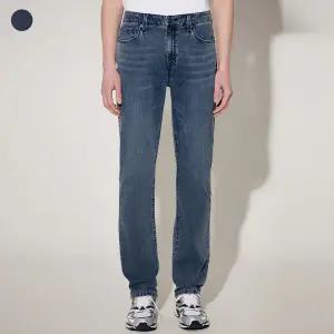 [GUESS]게스진 남성 저온스 진청 릴렉스 테이퍼드(MP2D9045)