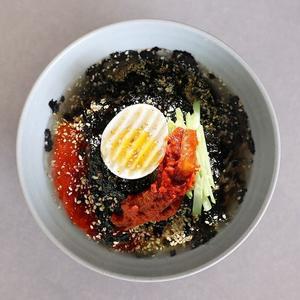 [족발에 빠진 동해막국수] 6인분 (물6팩)+국산순살족발 1팩