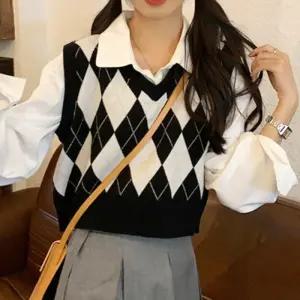 LILIS 여성 아가일 크롭 니트 조끼 2color