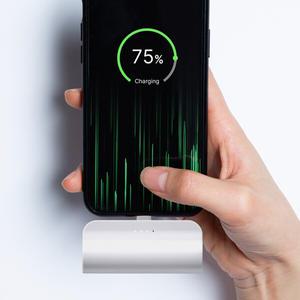 솔루엠 긴급 도킹형 다회용 미니 휴대용 보조배터리 2000mAh 8핀 아이폰