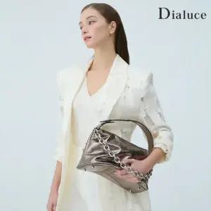[DIALUCE] 크리스탈 셔링 턴락 소가죽백(M) DL008