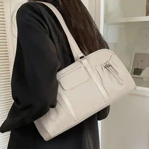 [콩심팥심]직장인 여성 가방 오피스 패션 코디 데일리 빅 숄더백 여성쇼퍼백