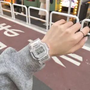투명전자시계 클리어 전자 우레탄 손목 디지털 시계 군대시계 다이버시계 여름시계