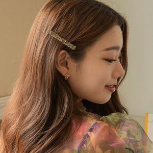 [겟미블링][아이유,서지혜 착용] H082 Black Swan_Pin 01