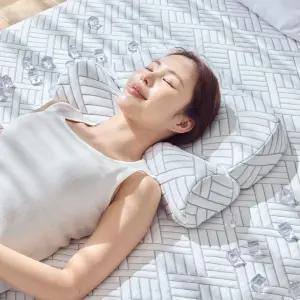 리브맘 메모리폼 아이스쿨링 냉감 바른자세 경추베개 1+1