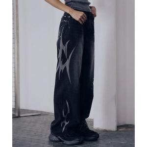 [레더리](타임스퀘어점패션관)그래픽 프린트 와이드 데님 팬츠 [BLACK]