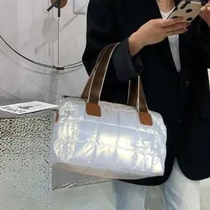 퀄팅 스퀘어 캐주얼 패딩 귀여운 필수템 외출 가방 숄 (WFI0M71)