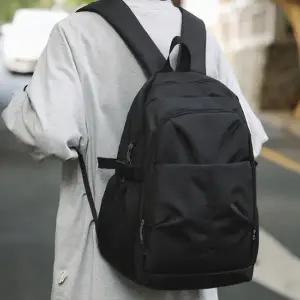 남녀공용 대학생 경량 나일론 무지 캐주얼 백팩