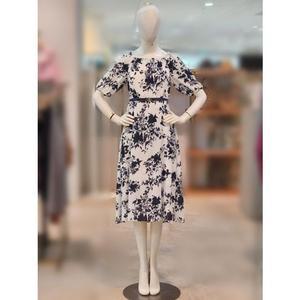 [갤러리아] [SI][25S/S]오프숄더 벨티드 원피스 (SKOAF25370)