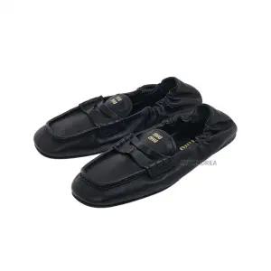 [라벨루쏘]  FW25 여성 루슈 나파 가죽 로퍼 5D341E EFX F0002