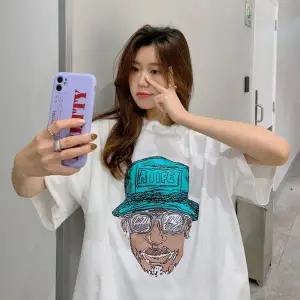여름 시원한 여자 반팔 민트모자맨 면 반팔티 티셔츠 여자박스티