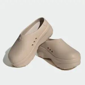 [그랜드스테이지] ADIDAS ADIFOM STAN MULE W IE7052