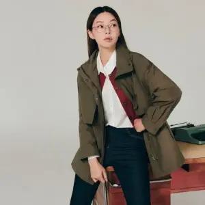 [갤러리아] [SI]허리스트링 야상 집업점퍼(SAJ0101MM)