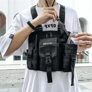 앞으로매는 버클형가슴가방 체스트백 조끼가방 물병 낚시 블랙