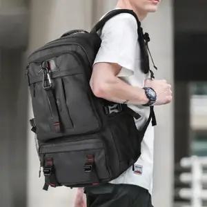 골드러시 여행가방 20대 백팩 중고등학생 외출용배낭 수납력좋은 캐주얼 가방선물 남자백팩