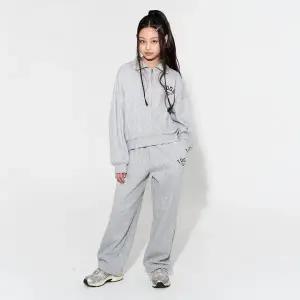 [롯데백화점]더데이걸즈 반집업 스웨트 셋업상하세트TGMS24T03