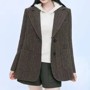 울 혼방 테일러드 하프코트