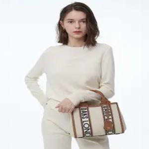 닥스 액세서리 여성 24SS [클리어런스] [스테디셀러]브라운 로고프린트 캔버스 토트백 겸 크로스백 S WCBA