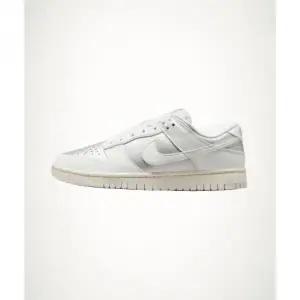 NIKE 덩크 로우 넥스트 네이처 W - 메탈릭 플래티넘:페일 아이보리:서밋 화이트 IB7311-001 1393237