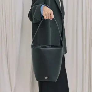 [LAP](센텀시티점)SOPHIE BUCKET BAG AR7AB824