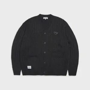 [마크곤잘레스] ANGEL WAPPEN CABLE CARDIGAN - CHARCOAL