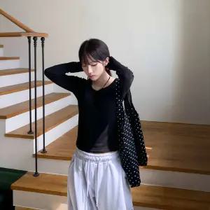 나나 긴팔 간절기 티셔츠 단추 스판 라운드 데일리 비스코스 캐주얼 여행 이너 캡내장