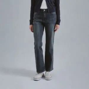 [롯데백화점]후아유 여성 Slim Bootscut Denim(F) WHTJF2423F