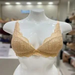 [바바라] ABR4934 스킨 레이스 노와이어 브라