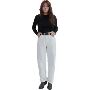 [롯데백화점]플레이즈 여성 Sojeanne X PLAC 워시드 스트레이트 데님 팬츠 아이보리 (PJTH5LGK926)