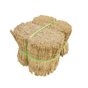 짚단 짚불 볏짚 볏집단 나무 보온재 월동 준비 동해 방지 볏단