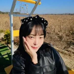 [콩심팥심]큐빅 눈꽃 데일리 벨벳 장식 클래식 리본머리띠 빅리