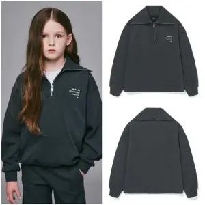 [갤러리아] [블루테일] AZH8TS02CG 차콜그레이 스트링 기모 하프집업