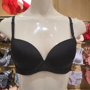 트라이엄프 블랙솔리드 베이직 브래지어(TDWBRR13BK) 708375
