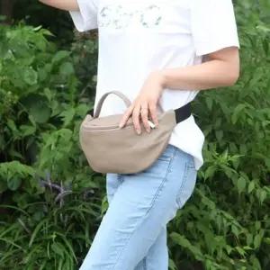 여행 대학생 핸드폰 힙색 손잡이 잇백 허리가방 (WC690CC)