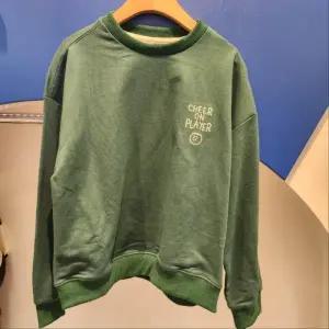 에스핏 HC23 루즈핏 체인 자수 티셔츠  SJY509FKRT12