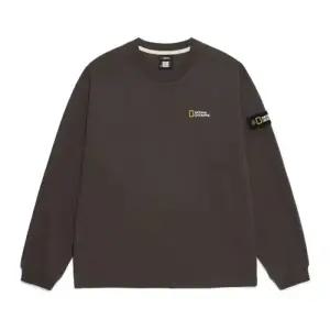 내셔널지오그래픽NATIONALGEOGRAPHIC N253UTS901 세미오버핏 롱 슬리브 티셔츠 BROWN