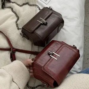 [다잇템] 여성 레더 크로스백 스트랩 자수 사슬 캐주얼